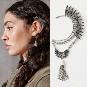 Free People Birds Of A Feather Cocktail Earring Color: Silver Silk Champagne NWT